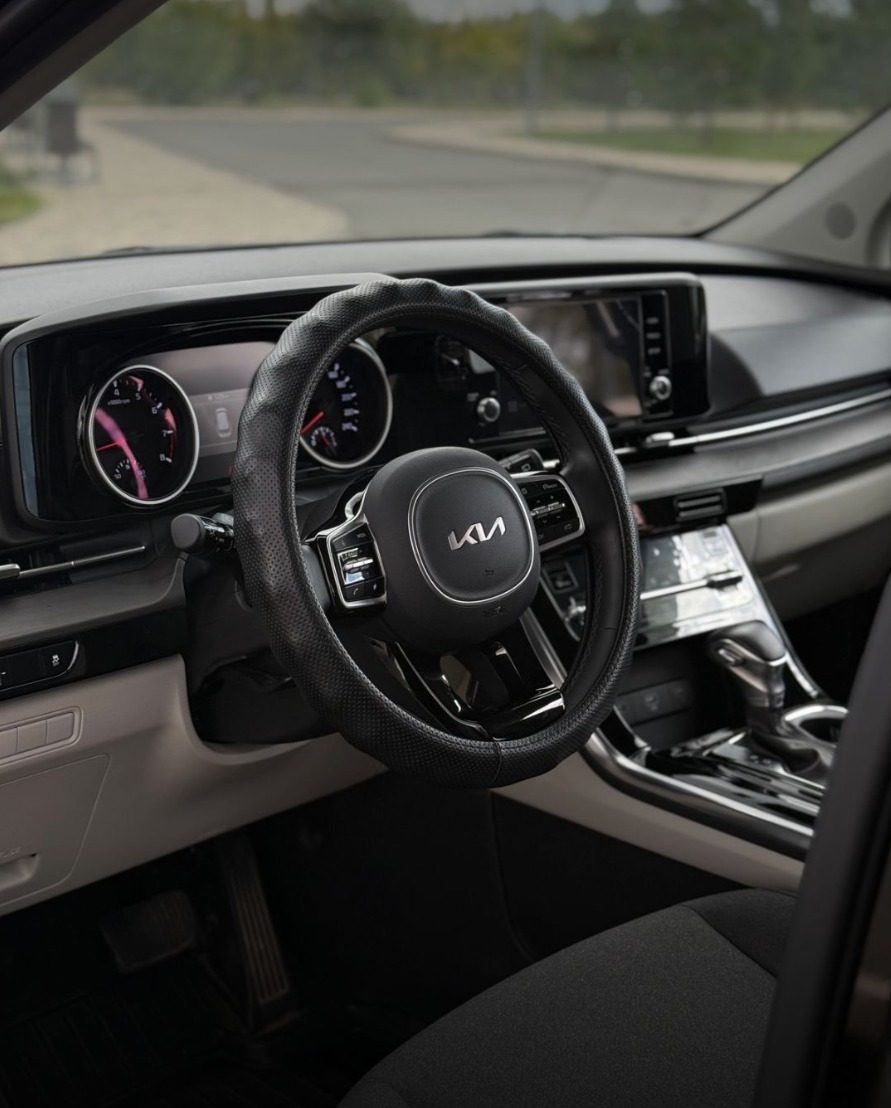 Аренда KIA Carnival в Астане — фото 4
